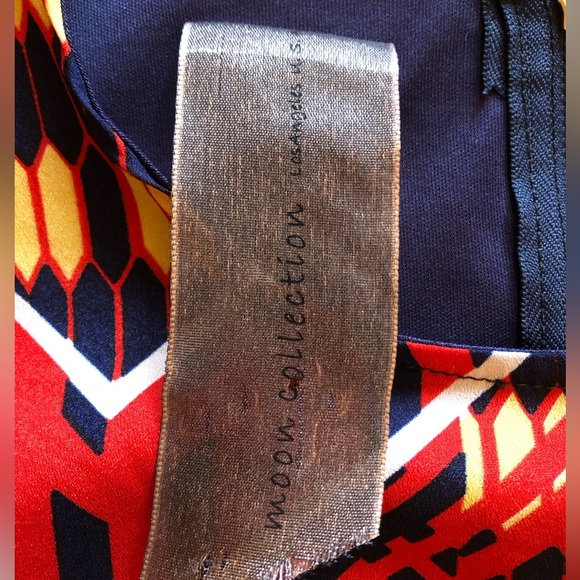 Moon Collection Retro Inspired Abstract Pattern Mini Shift Dress - Picture 5 of 9